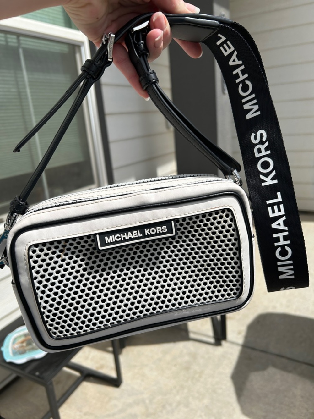 Danica Mesh Crossbody - Picture 2 of 12